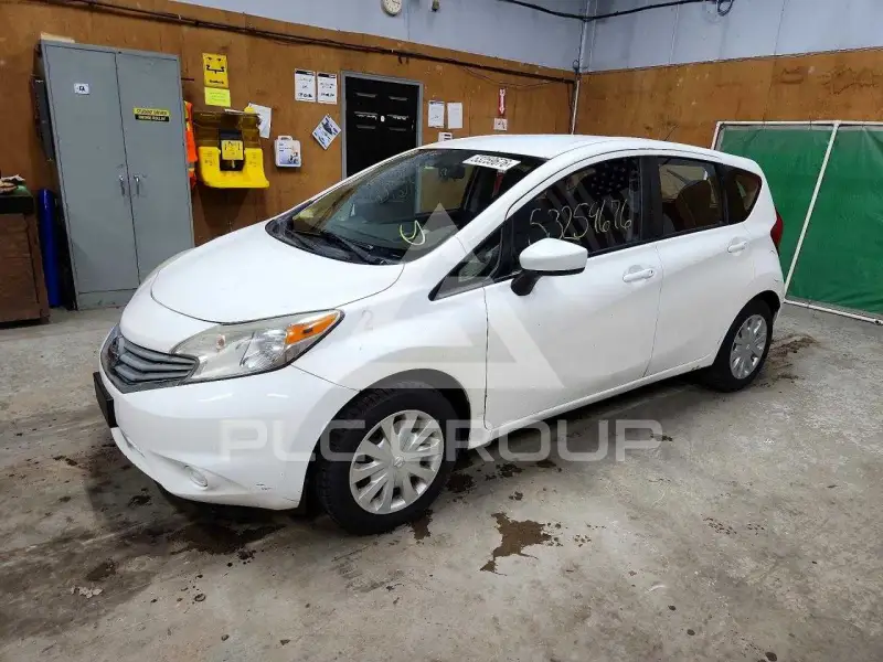 2016 Nissan VERSA photo