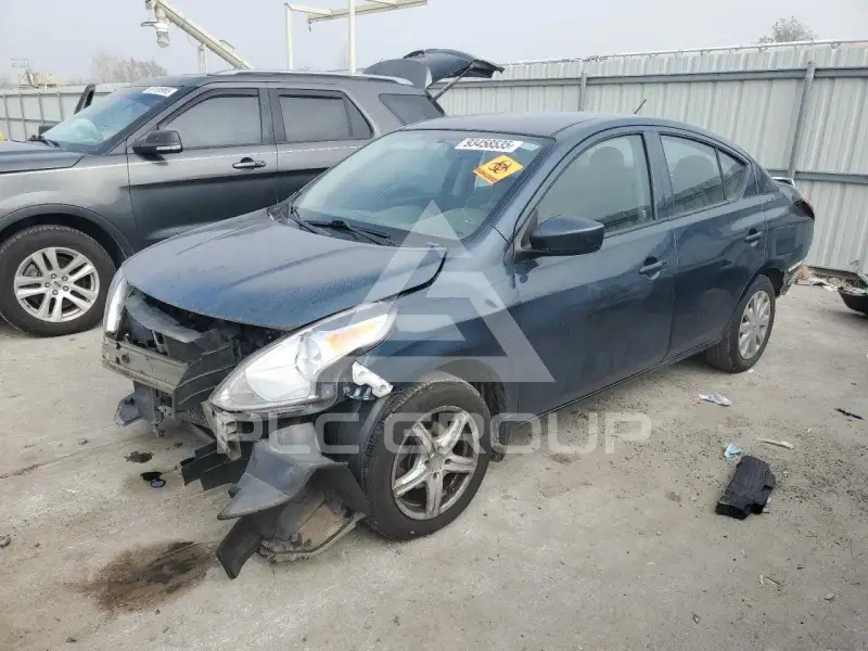 2016 Nissan VERSA фото
