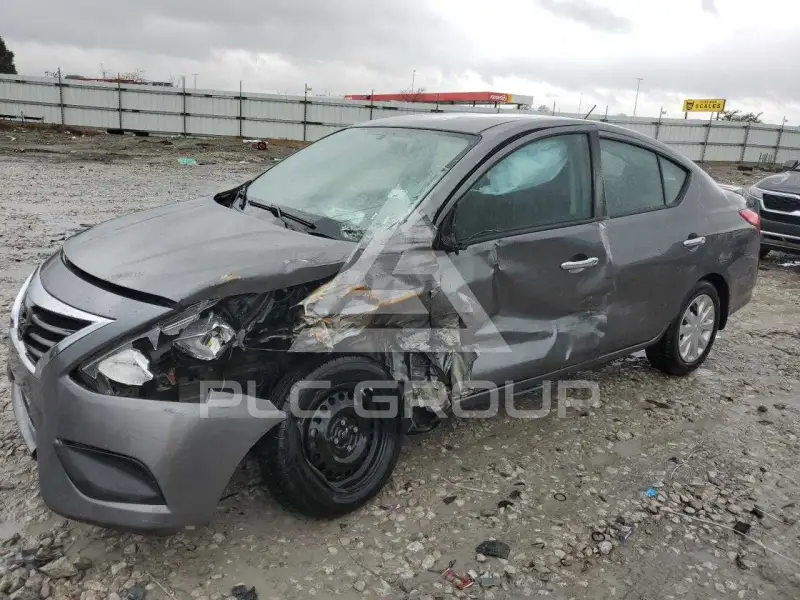 2016 Nissan VERSA фото