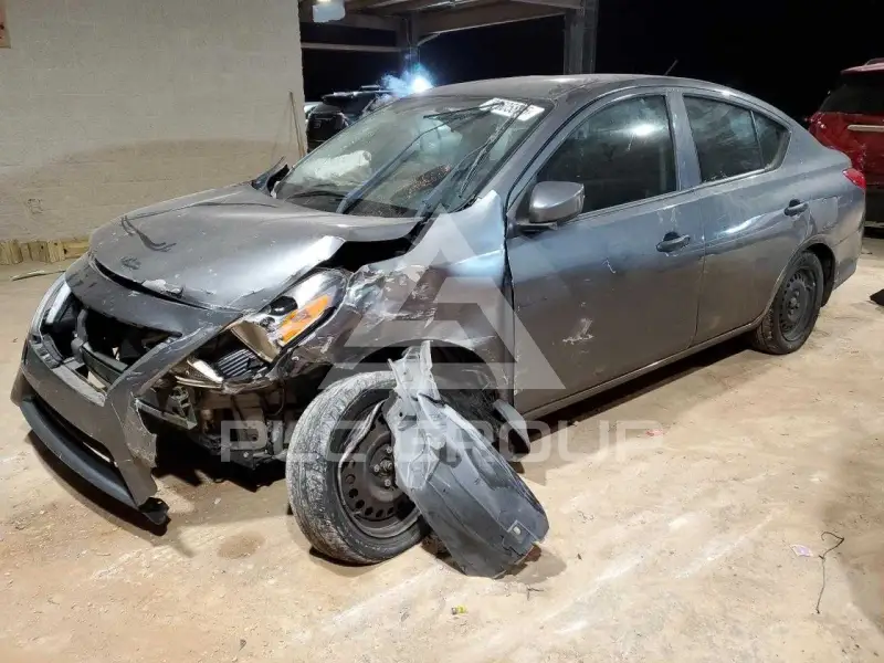 2016 Nissan VERSA фото