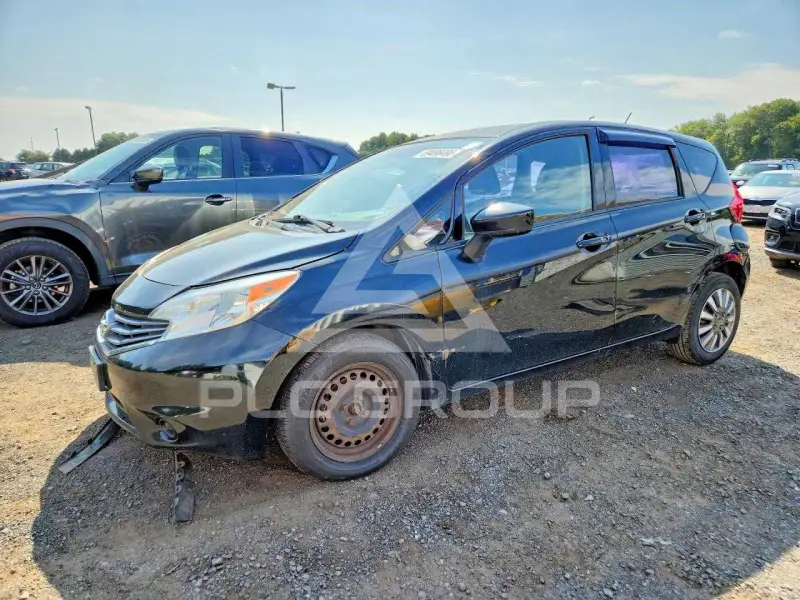 2016 Nissan VERSA фото
