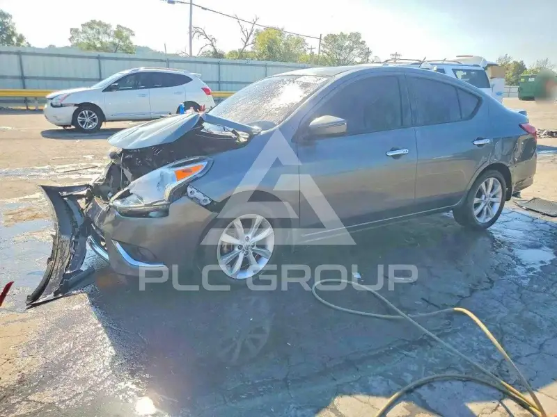 2016 Nissan VERSA фото