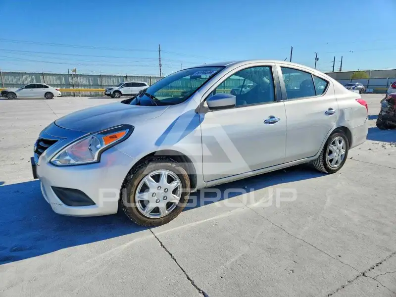 2016 Nissan VERSA фото