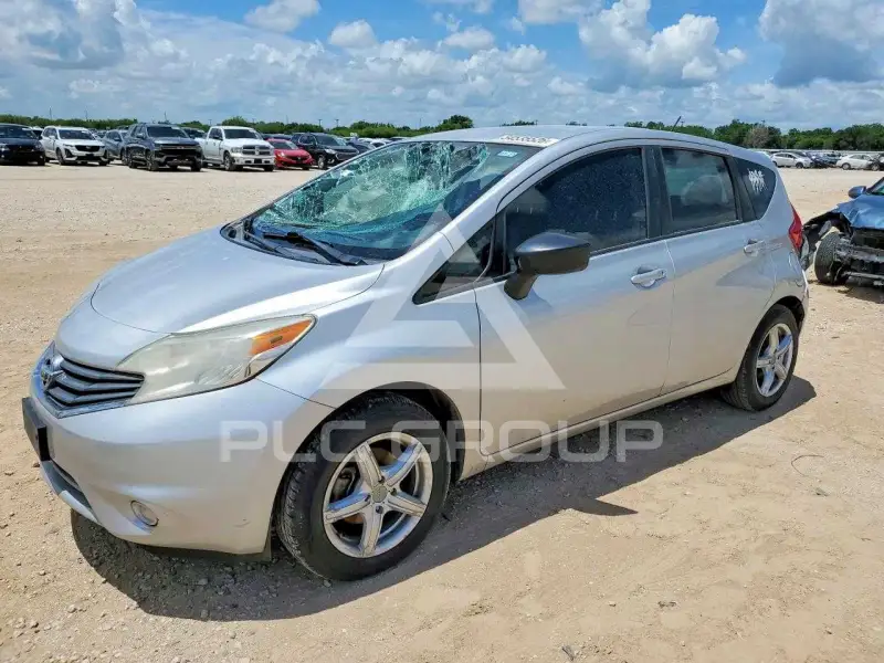 2016 Nissan VERSA фото