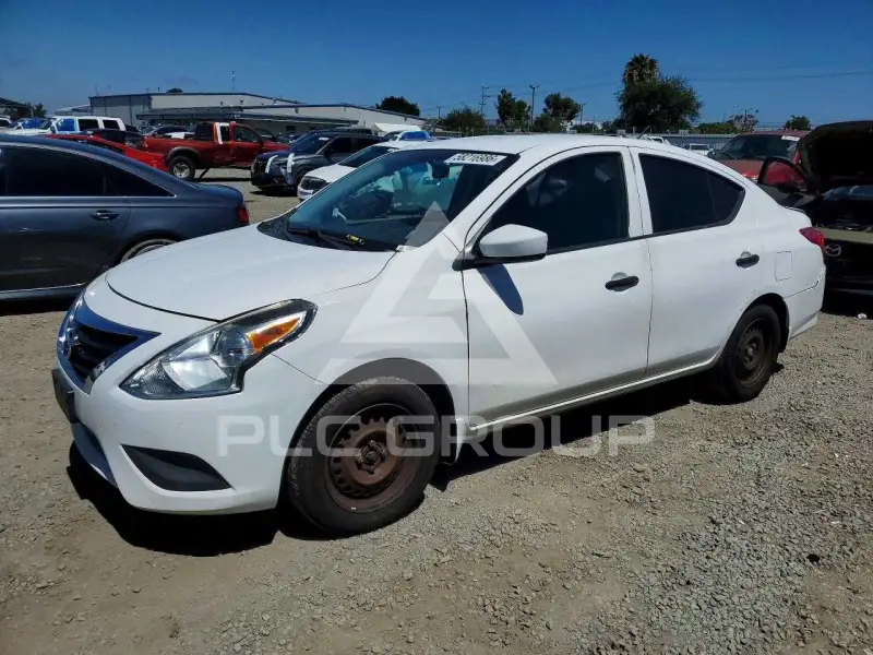 2016 Nissan VERSA фото