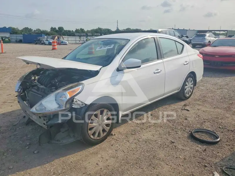 2016 Nissan VERSA фото