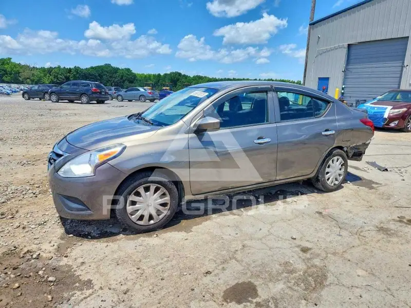 2016 Nissan VERSA фото