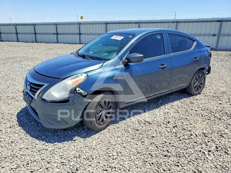 2016 Nissan VERSA photo