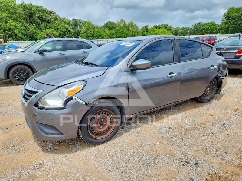 2016 Nissan VERSA фото