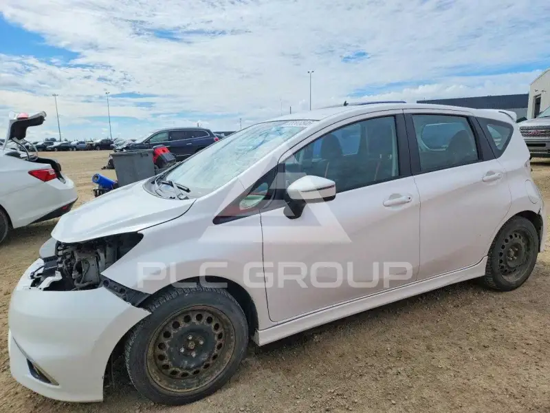 2016 Nissan VERSA photo