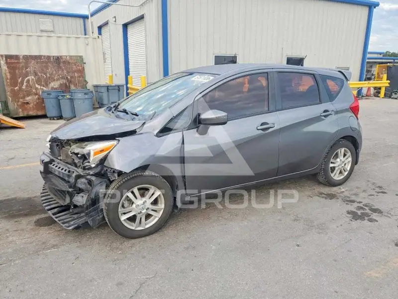 2016 Nissan VERSA фото