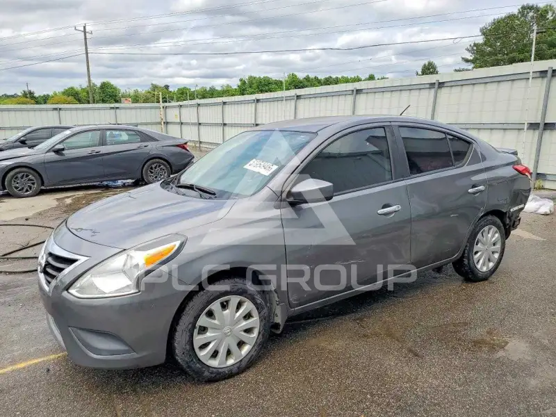 2016 Nissan VERSA фото