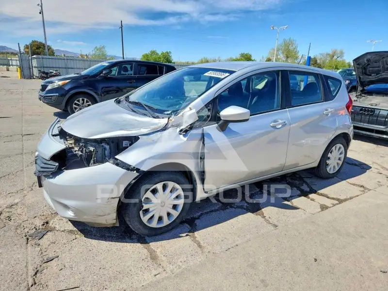 2016 Nissan VERSA photo