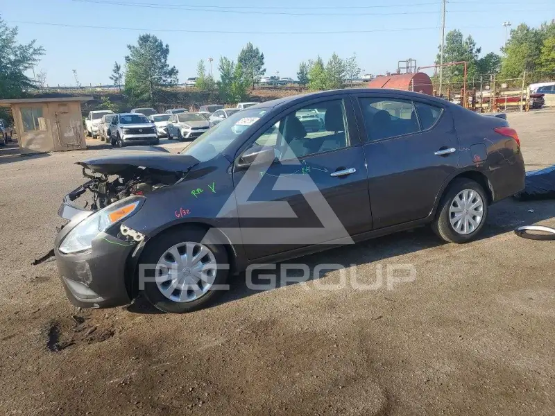 2016 Nissan VERSA фото