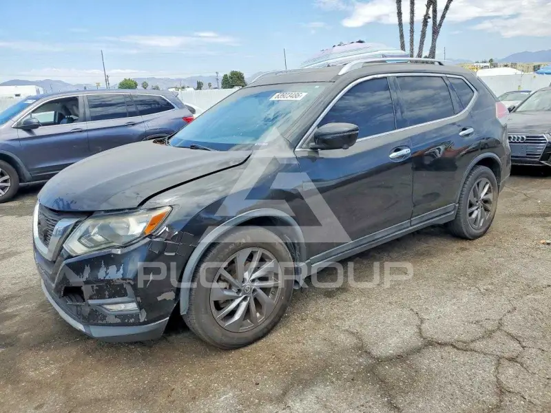 2016 Nissan ROGUE photo