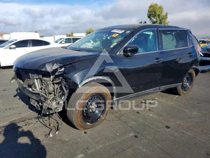 2016 Nissan ROGUE photo