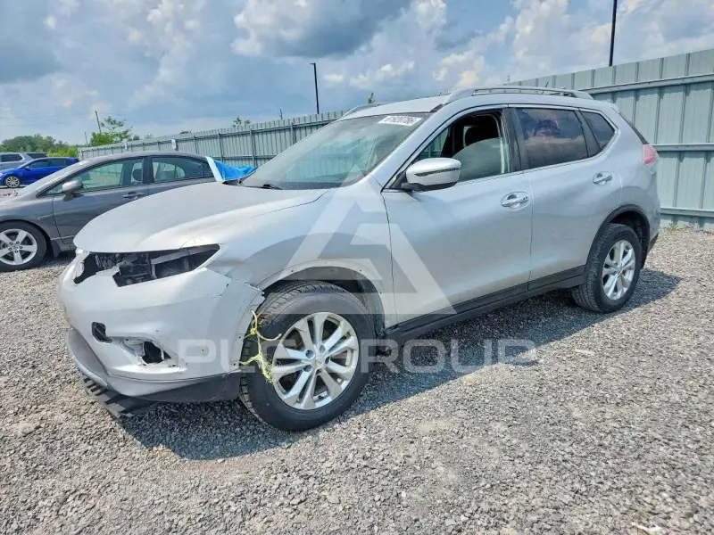 2016 Nissan ROGUE photo