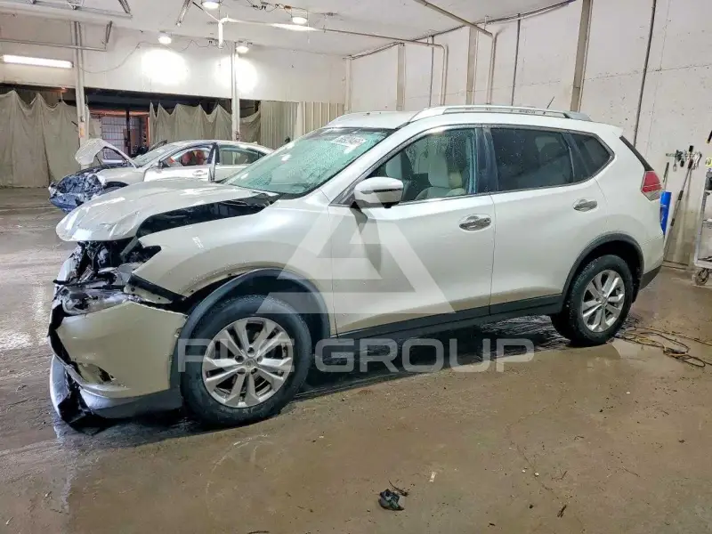 2016 Nissan ROGUE photo