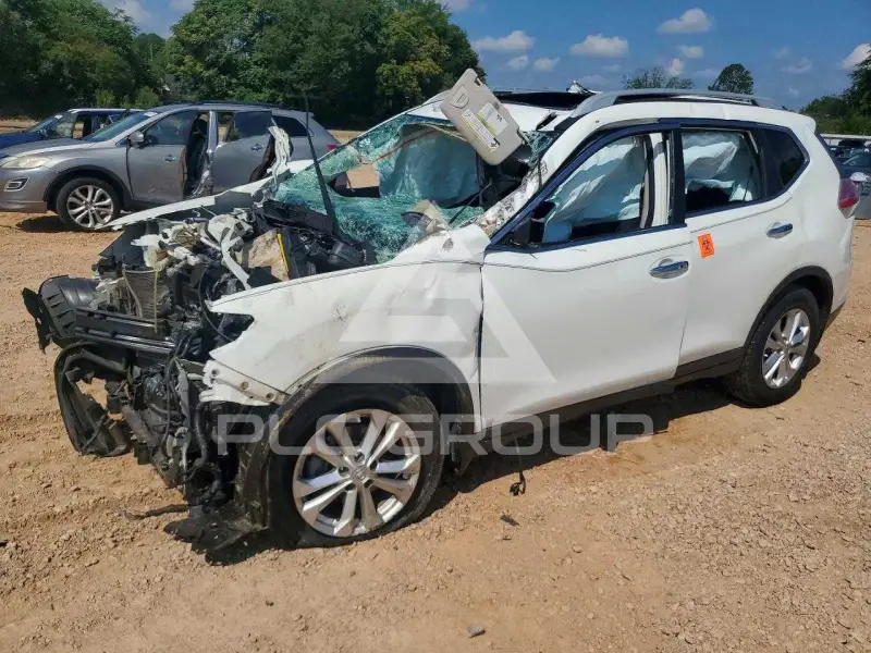 2016 Nissan ROGUE photo
