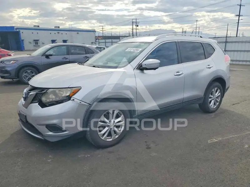 2016 Nissan ROGUE photo