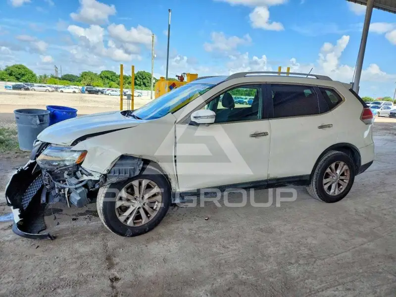 2016 Nissan ROGUE photo