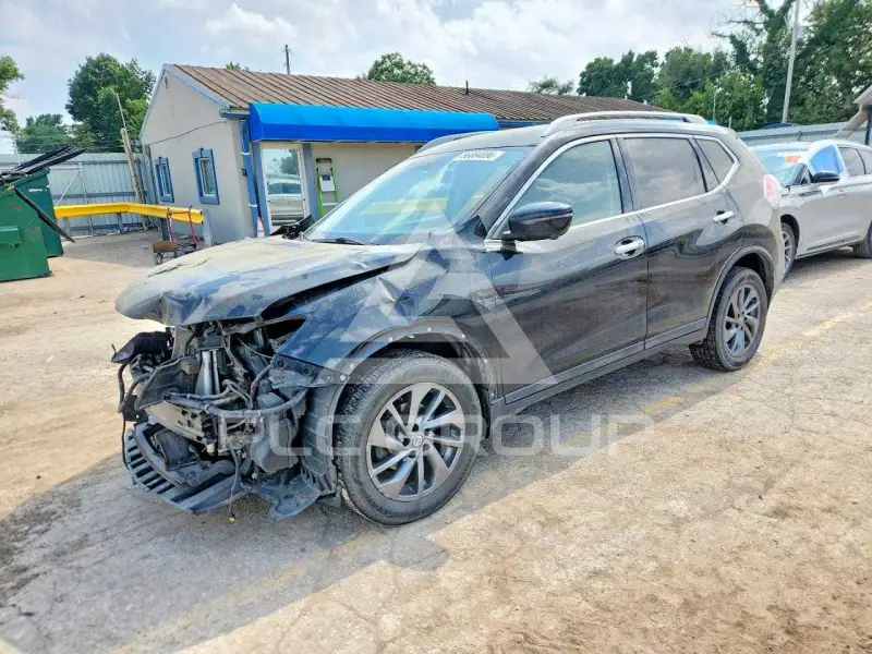 2016 Nissan ROGUE photo
