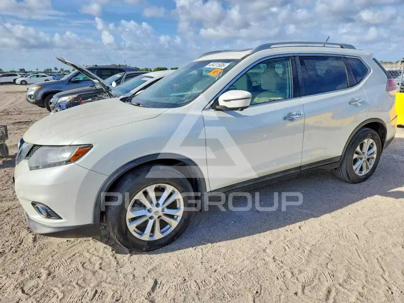 2016 Nissan ROGUE photo