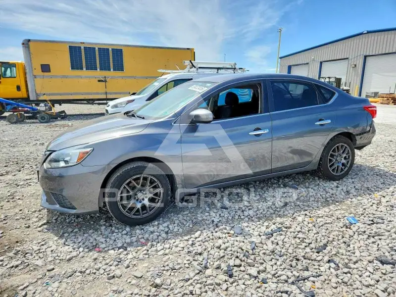 2016 Nissan SENTRA photo
