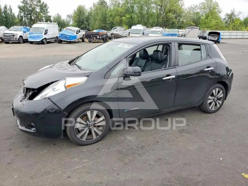 2016 Nissan LEAF photo