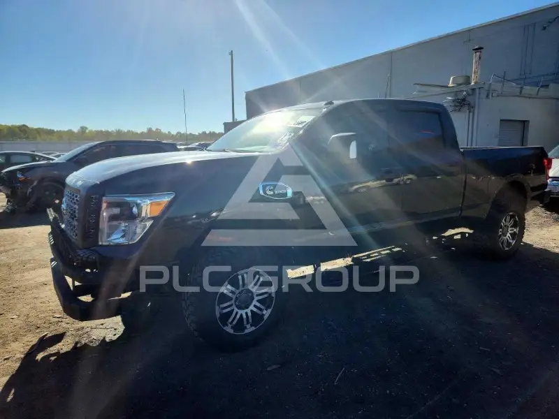 2016 Nissan TITAN фото