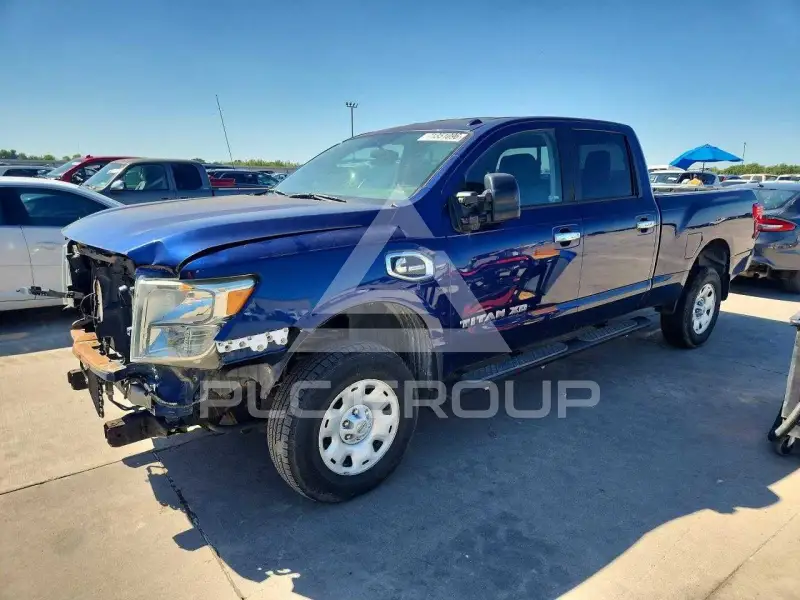 2016 Nissan TITAN photo