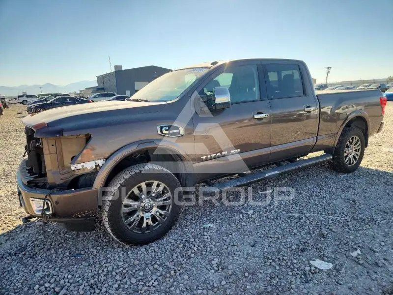 2016 Nissan TITAN фото