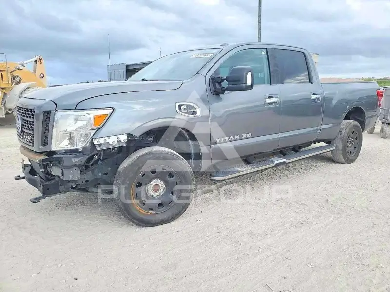 2016 Nissan TITAN фото