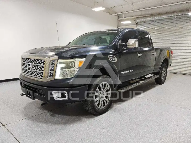 2016 Nissan TITAN фото