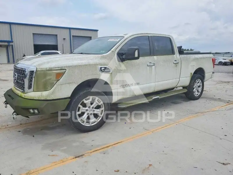 2016 Nissan TITAN фото