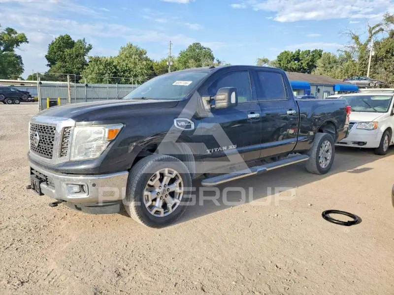 2016 Nissan TITAN фото