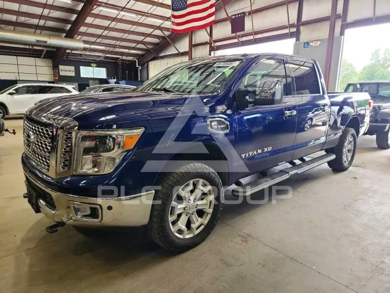 2016 Nissan TITAN фото