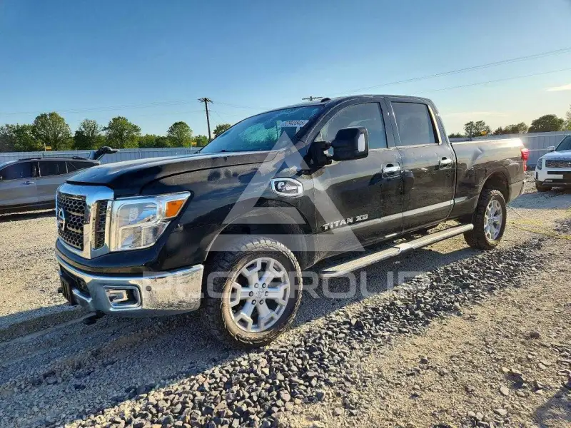 2016 Nissan TITAN фото