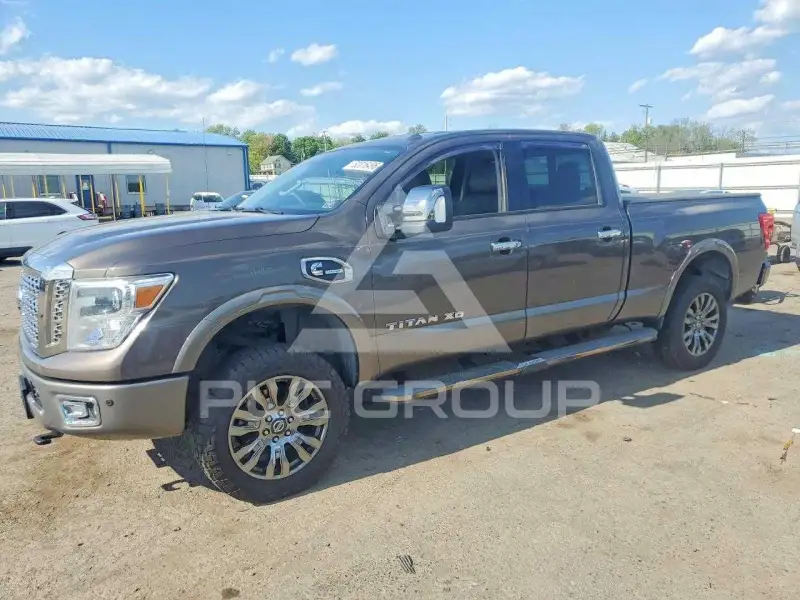 2016 Nissan TITAN фото