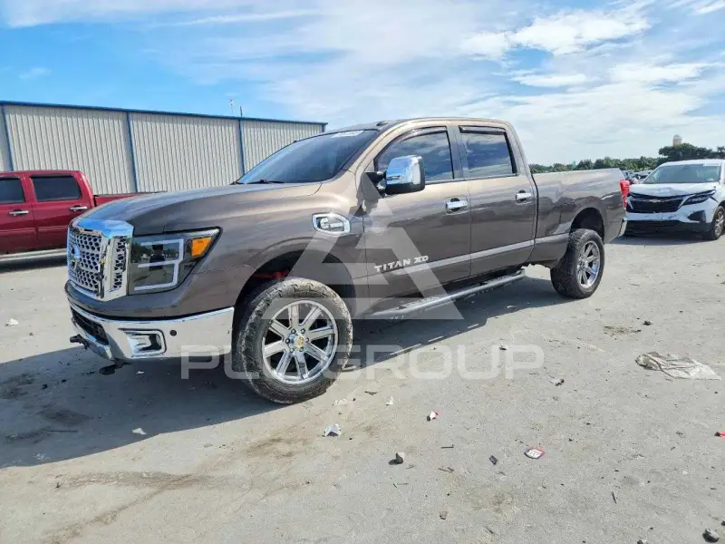 2016 Nissan TITAN фото