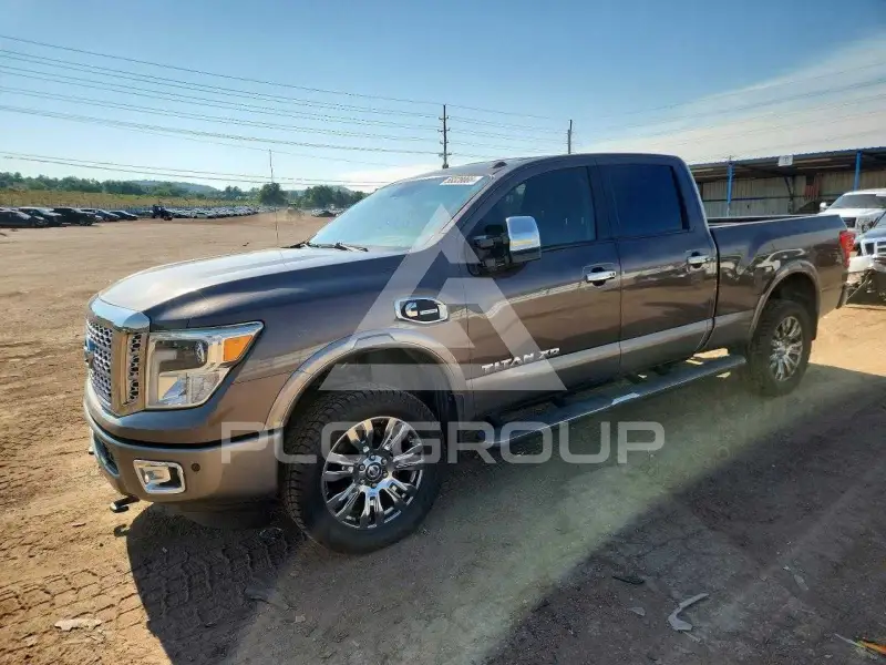 2016 Nissan TITAN фото