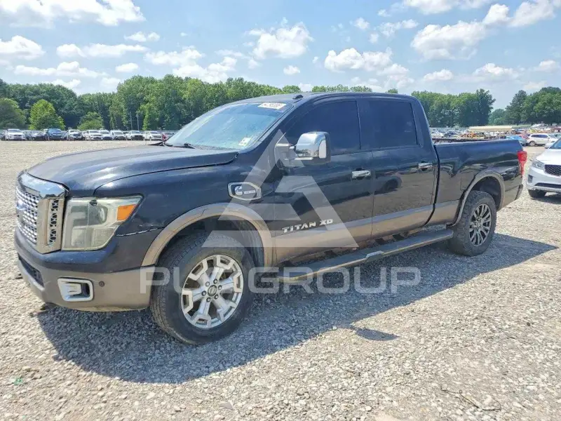 2016 Nissan TITAN photo