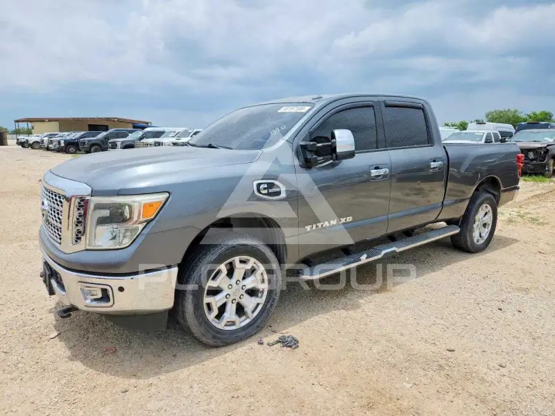 2016 Nissan TITAN фото