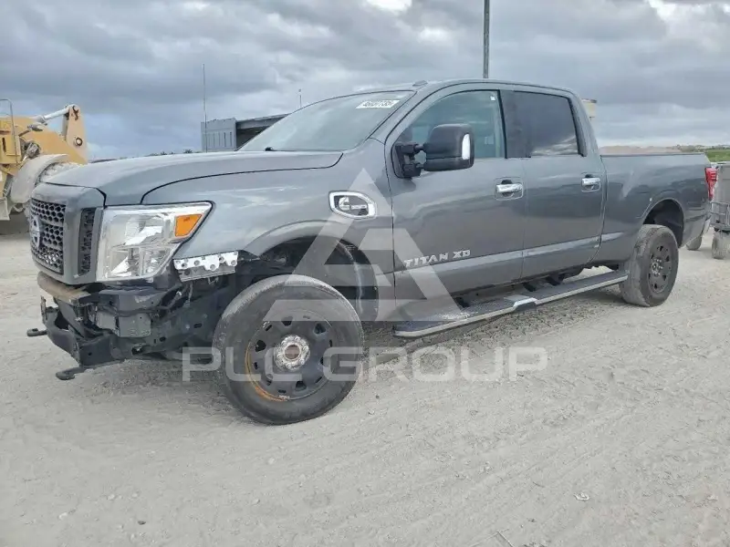 2016 Nissan TITAN фото