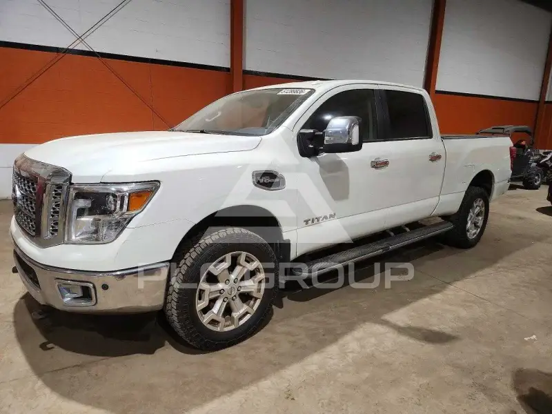 2016 Nissan TITAN фото