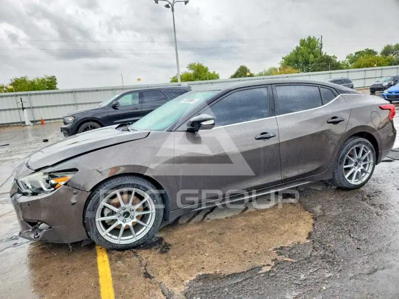 2016 Nissan MAXIMA photo