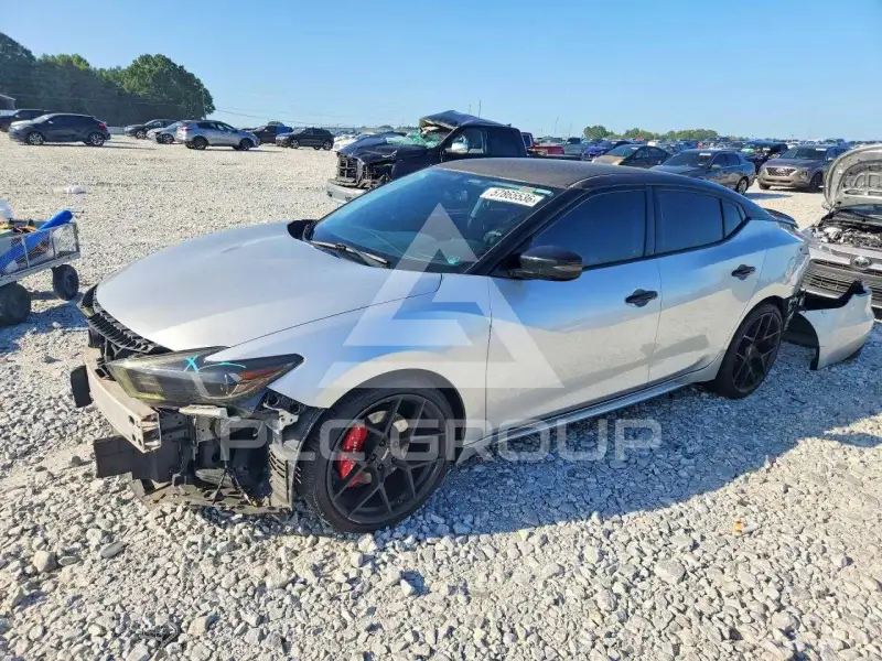 2016 Nissan MAXIMA photo