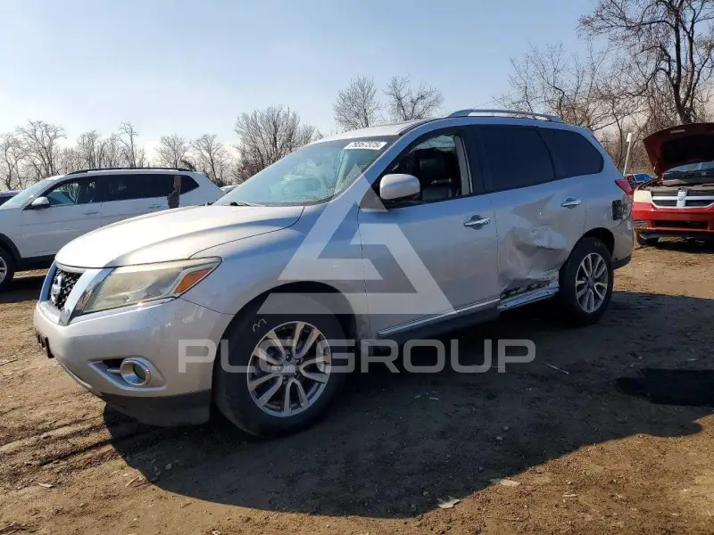2016 Nissan PATHFINDER photo