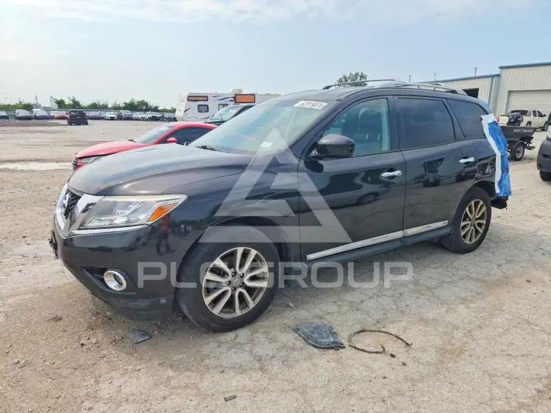 2016 Nissan PATHFINDER photo