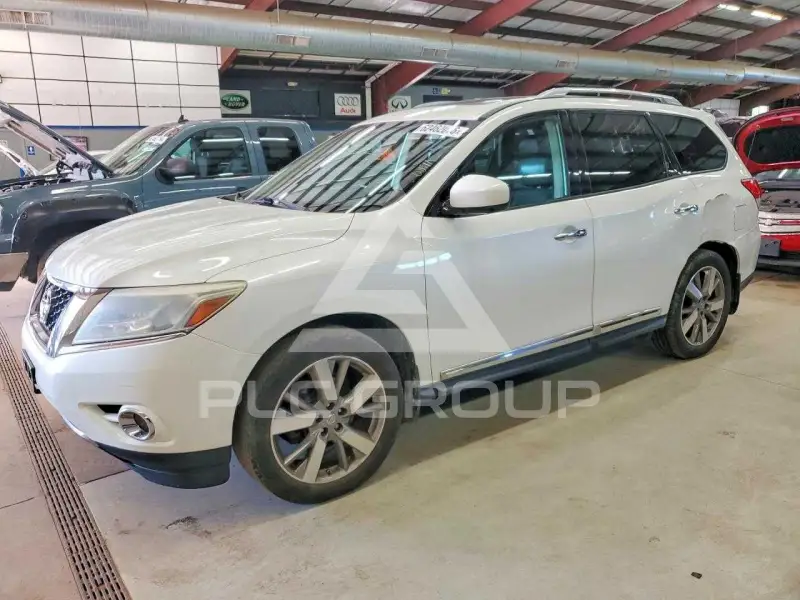 2016 Nissan PATHFINDER photo